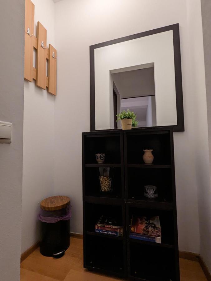 Key Apartments In Main Square Braşov Esterno foto